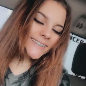 Meet your Posher, Taralynn